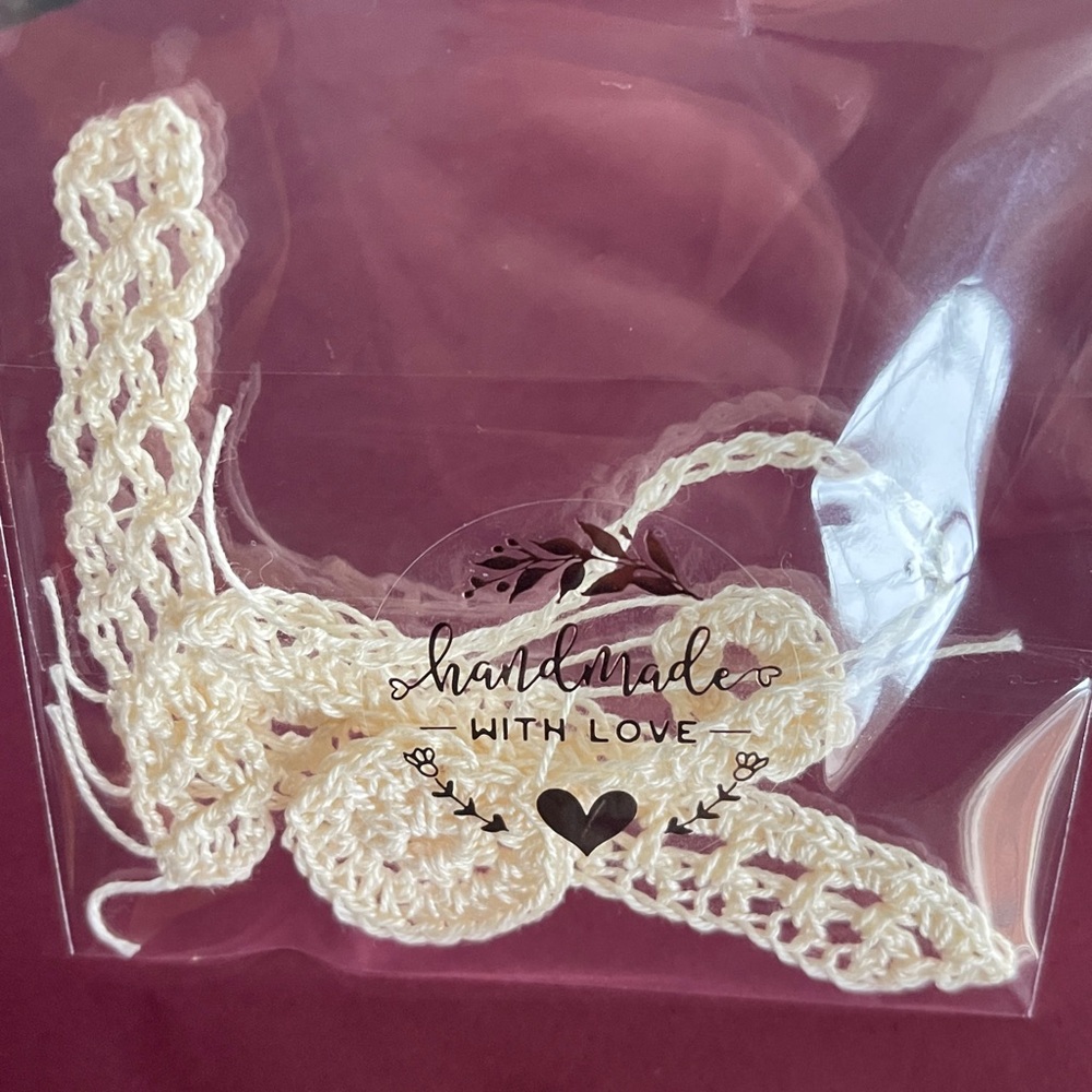 Handmade Crochet Lace Pieces in Cream🌺 - Picture 1 of 5